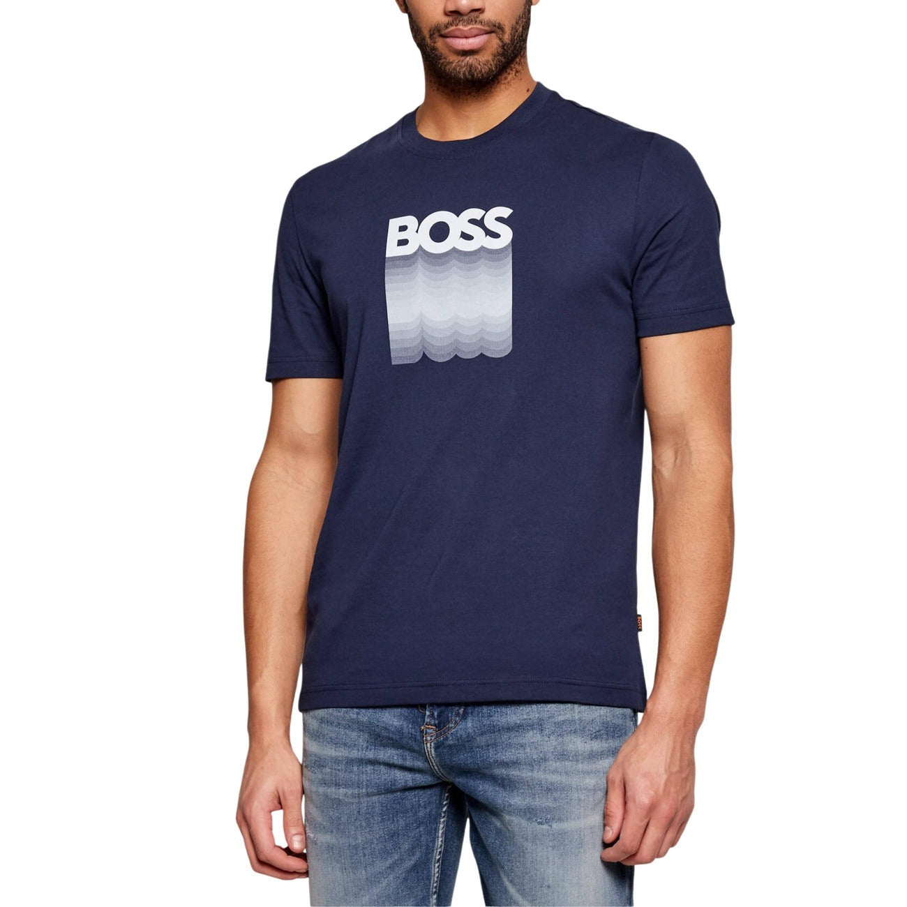 Hugo Boss: il power dressing moderno per la donna di successo